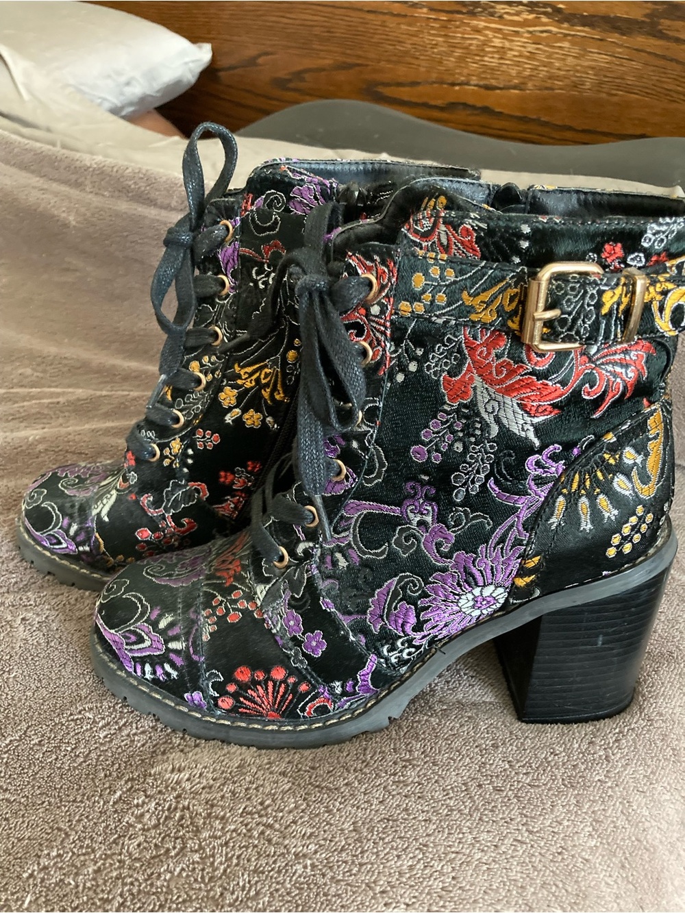 DIBA- Women’s Black Floral Embroidered Lace-Up Ankle Boots with zipper